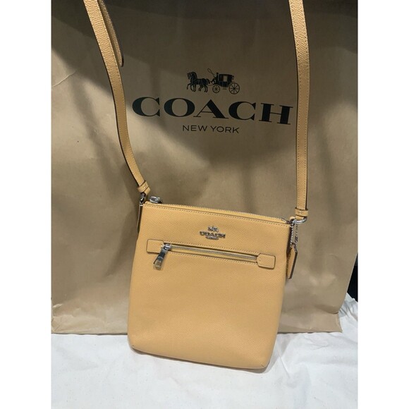 NWT Coach CE871 Mini Rowan File Bag Crossgrain Leather Honeycomb Yellow - Picture 1 of 4